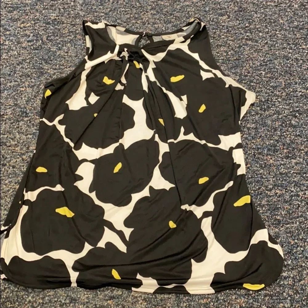 Worthington Black and White Floral sleeveless Top